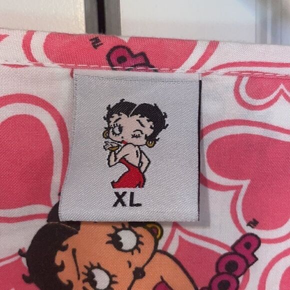 Betty Boop scrubs top  - Picture 3 of 5